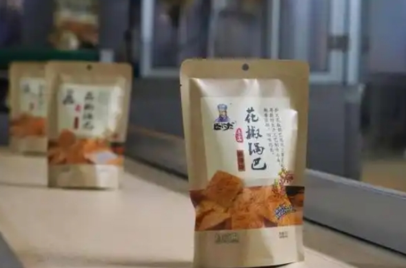 遇疫情外貿受阻闊思路網絡發力 “臥龍鍋巴”香飄線上線下